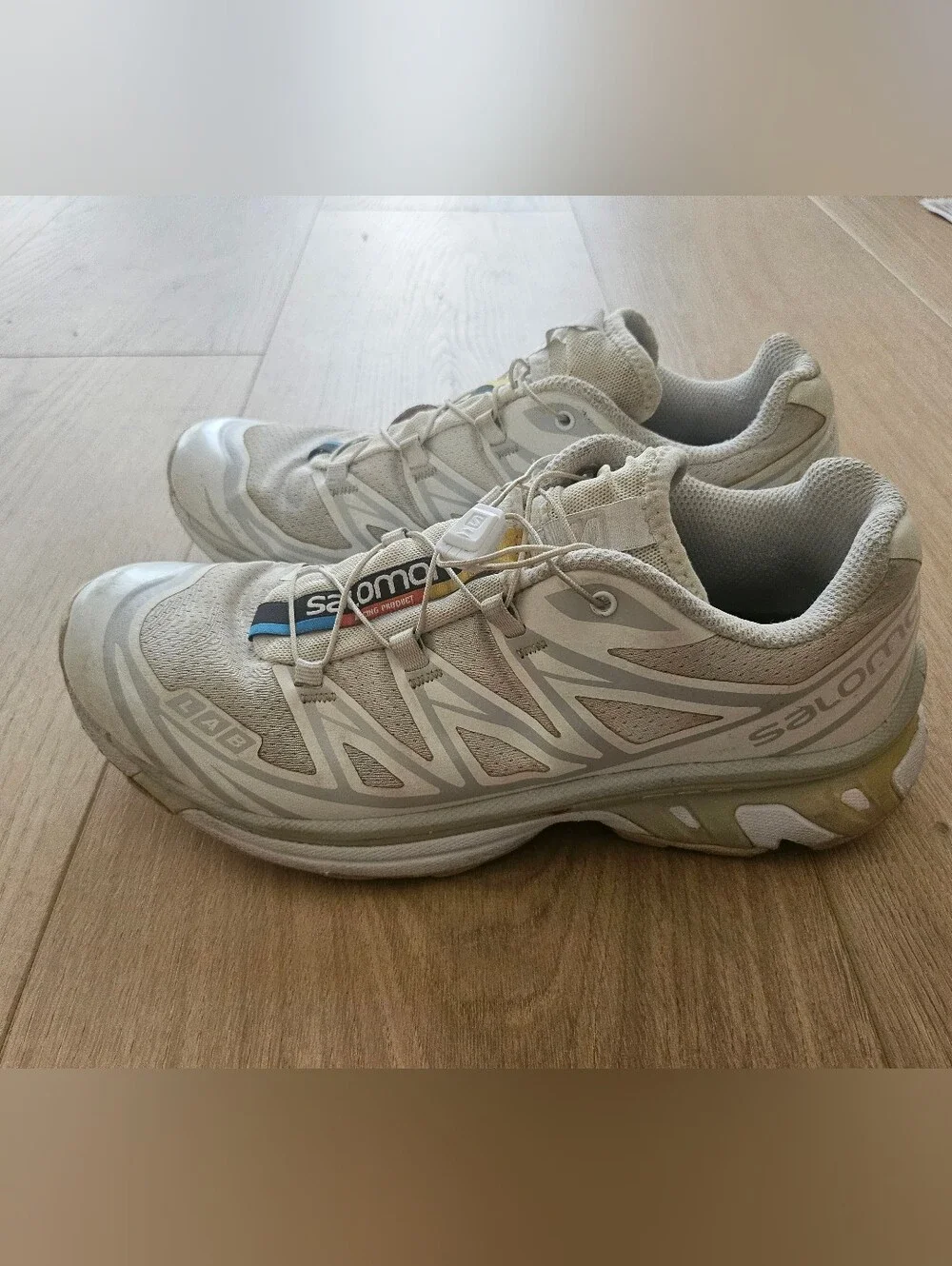 Salomon pre owned